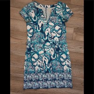 Lilly Pulitzer elephant trunk in dress blue white